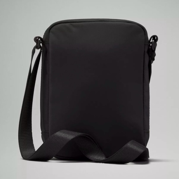 Lululemon Crossbody - Picture 3 of 4